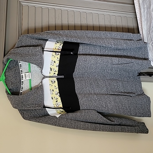 PINK Campus Sweatshirt - Picture 2 of 8